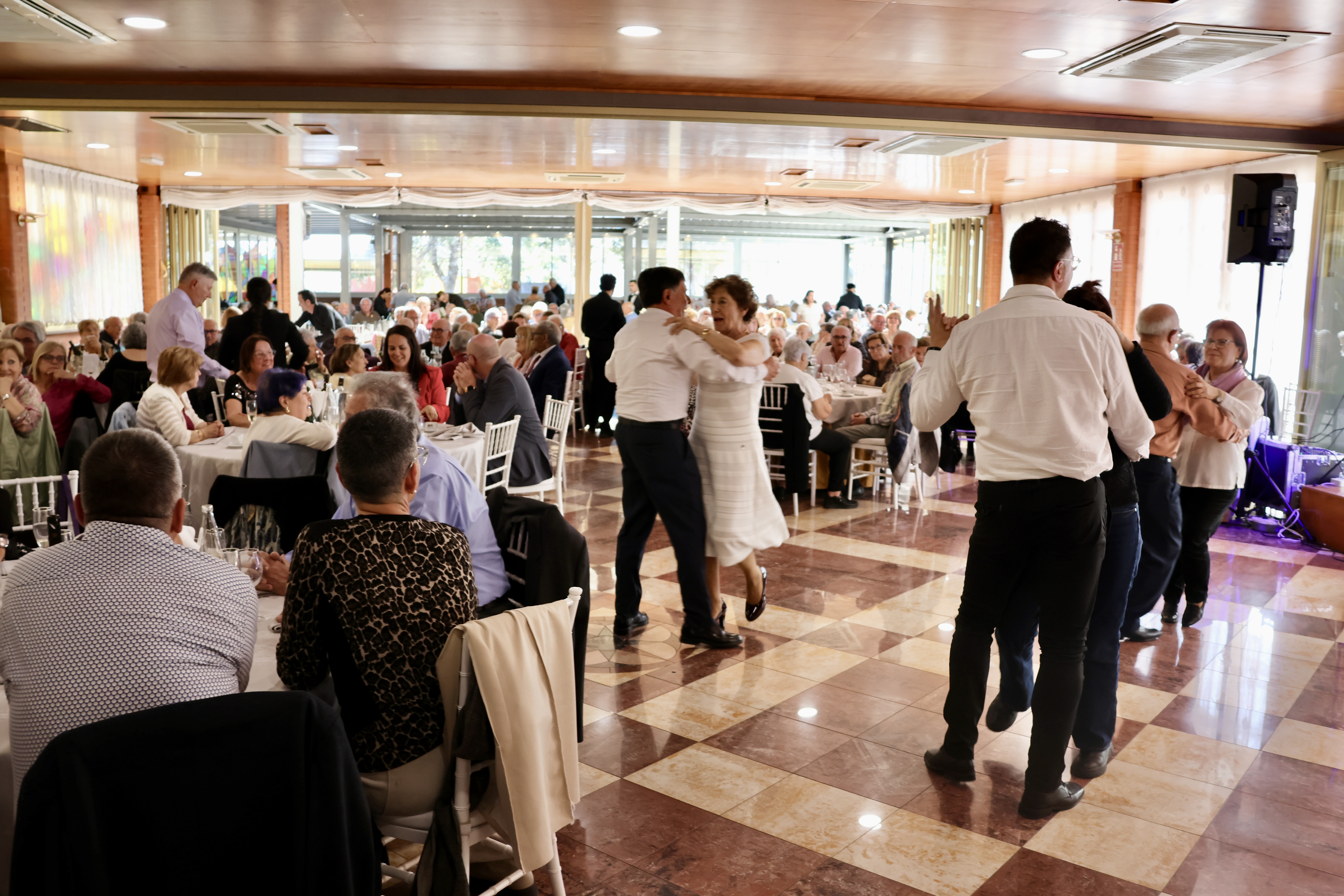 Dinar gent gran 2026